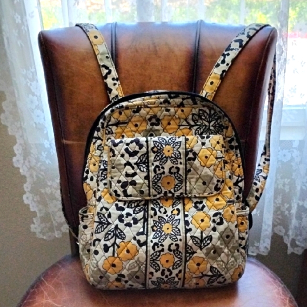 EUC- Vera Bradley Backpack Purse